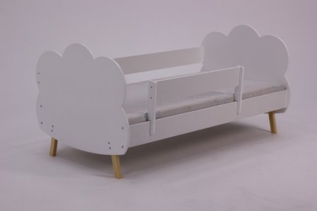 Подростковая кровать  с бортиком Облака 160x80 см Столики Детям